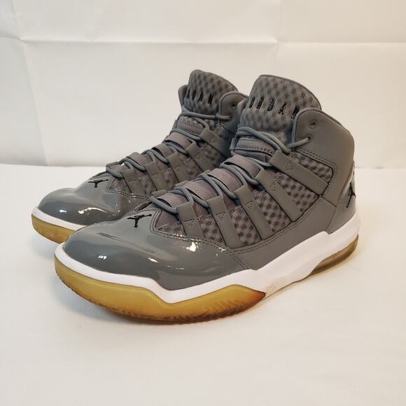 Jordan Max Aura Shoe Mens SZ 10 Cool Grey Basketball AQ9084-010 main image 10